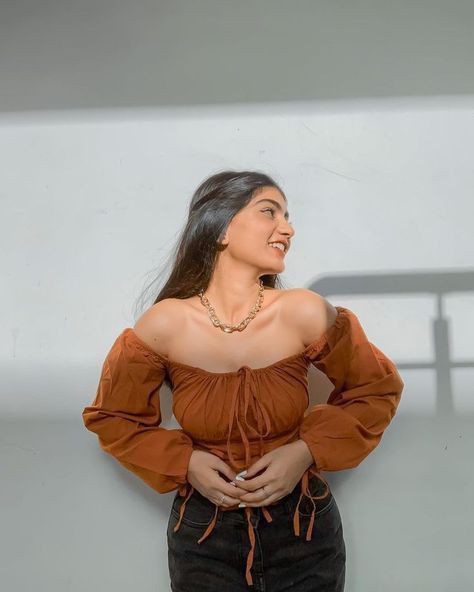 Trendy-Fashion-Girl-Pic