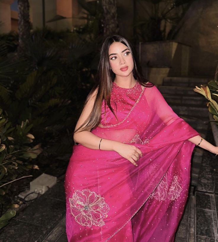 best-instagram-dp-for-girls-aesthetic