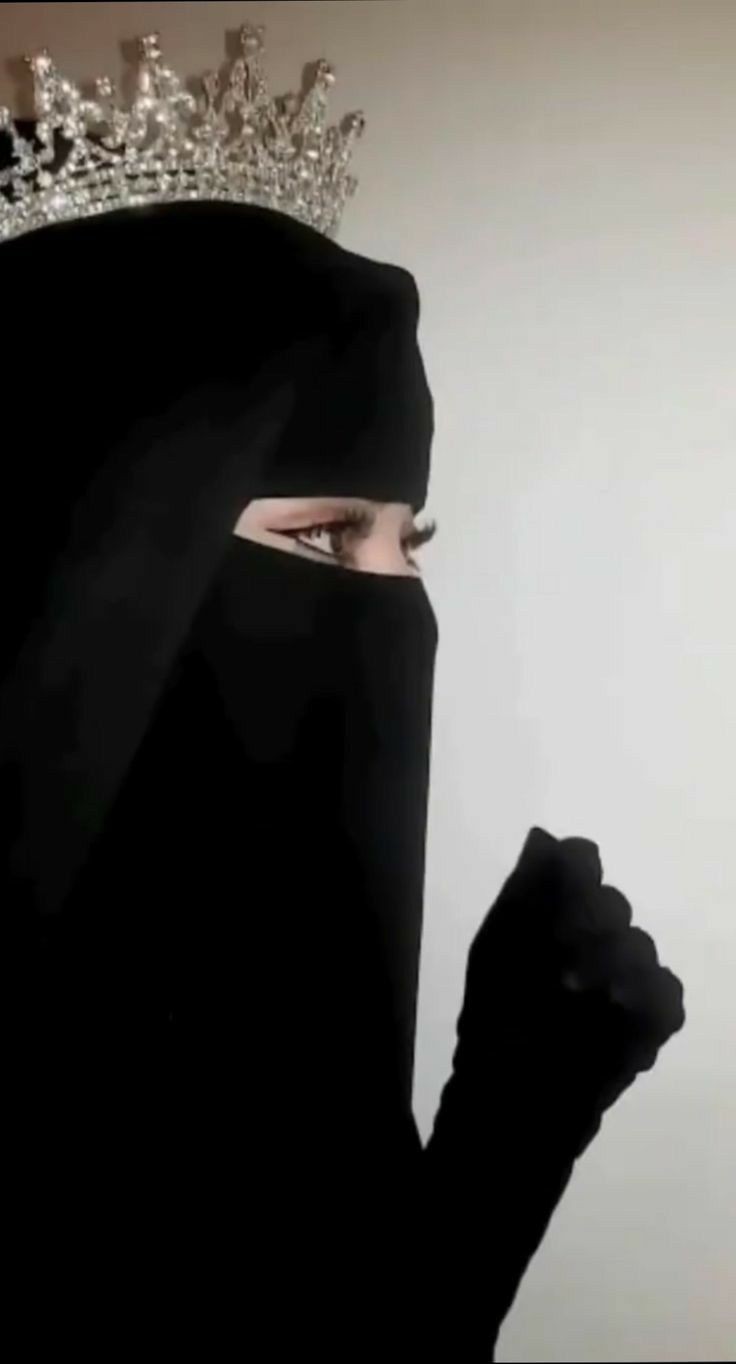 black-hijab-girl-dp-hidden-face-for-instagram