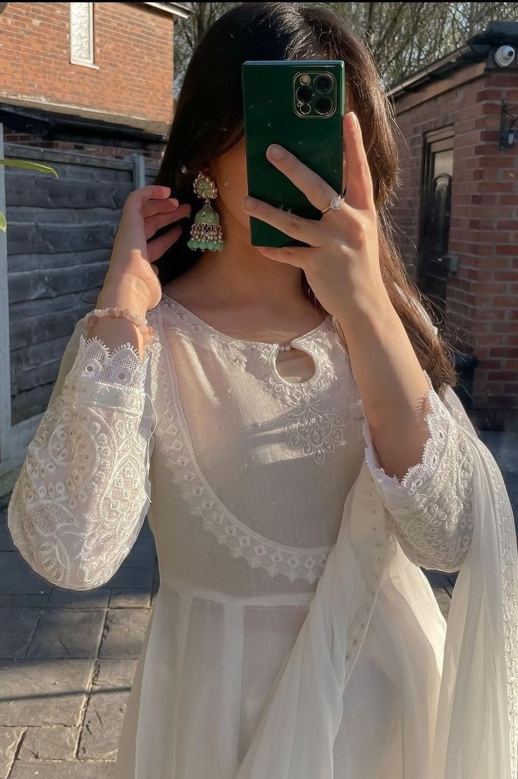 creative-hidden-face-wallpaper