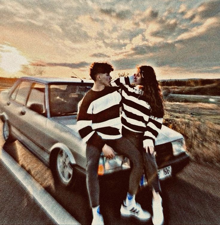 cute-anime-couple-dp-for-instagram