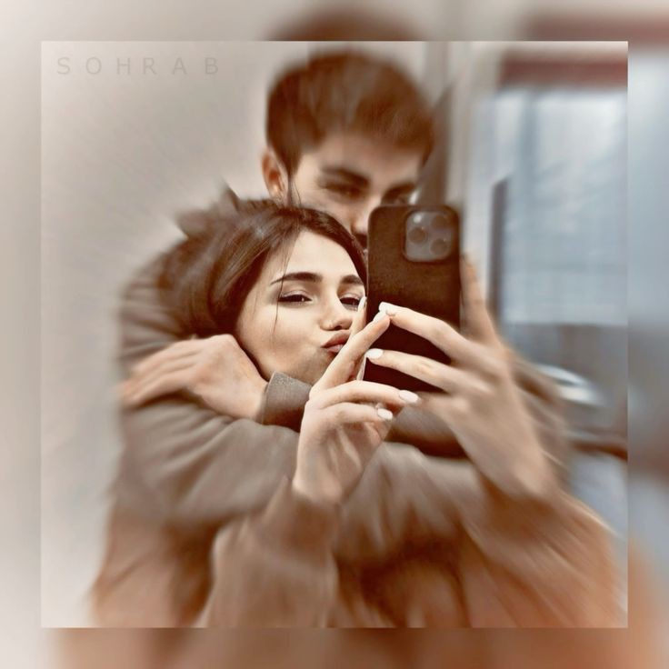 cute-couple-dp-for-instagram-half-half-cartoon