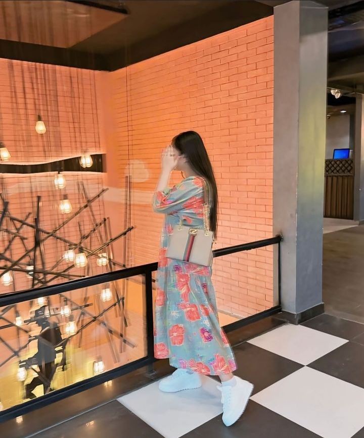 hide-face-dp-pic-for-girls