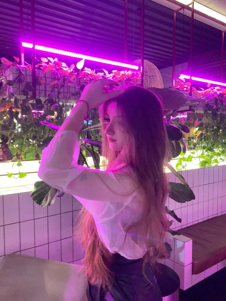 mystery-girl-profile-picture-for-instagram