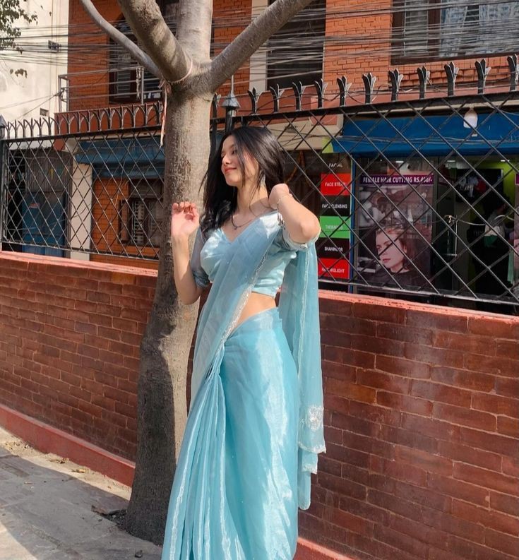 saree-girl-dp-hide-face-instagram-download