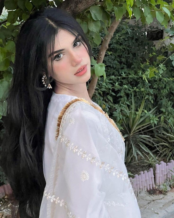 girl-photo-dp-cute-cartoon