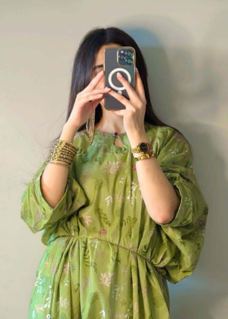 girl-photo-dp-instagram-attitude