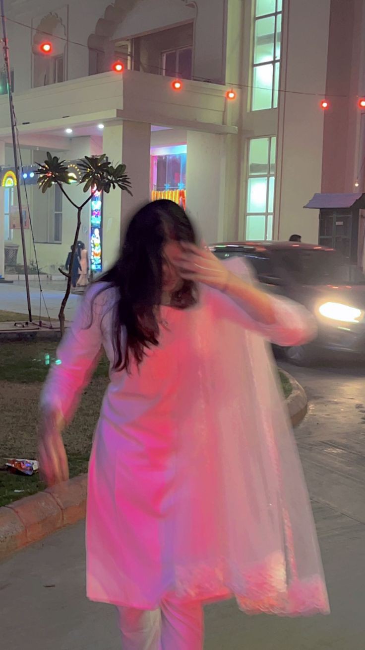 girls-aesthetic-dp-for-instagram