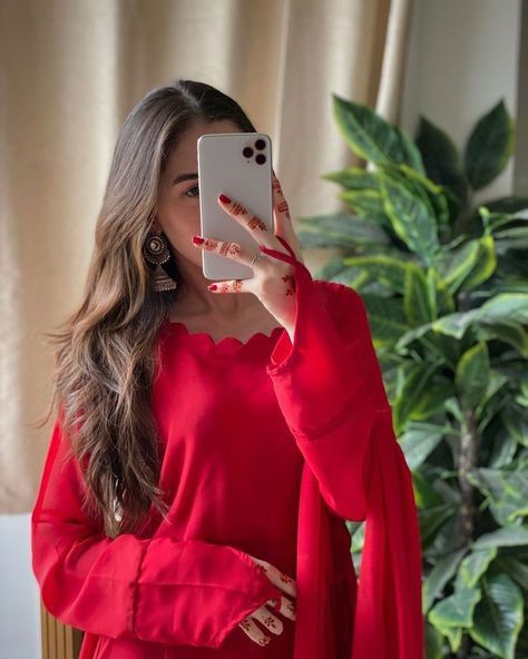 mirror-selfie-dp-boy-cartoon