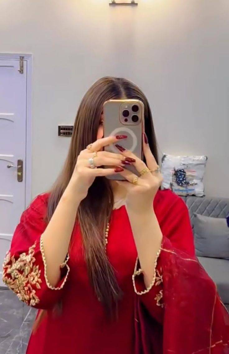 anime-attitude-girl-dp-black