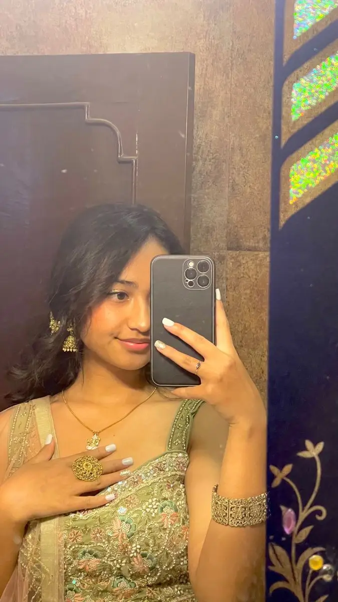 attitude-girl-anime-dp-for-whatsapp