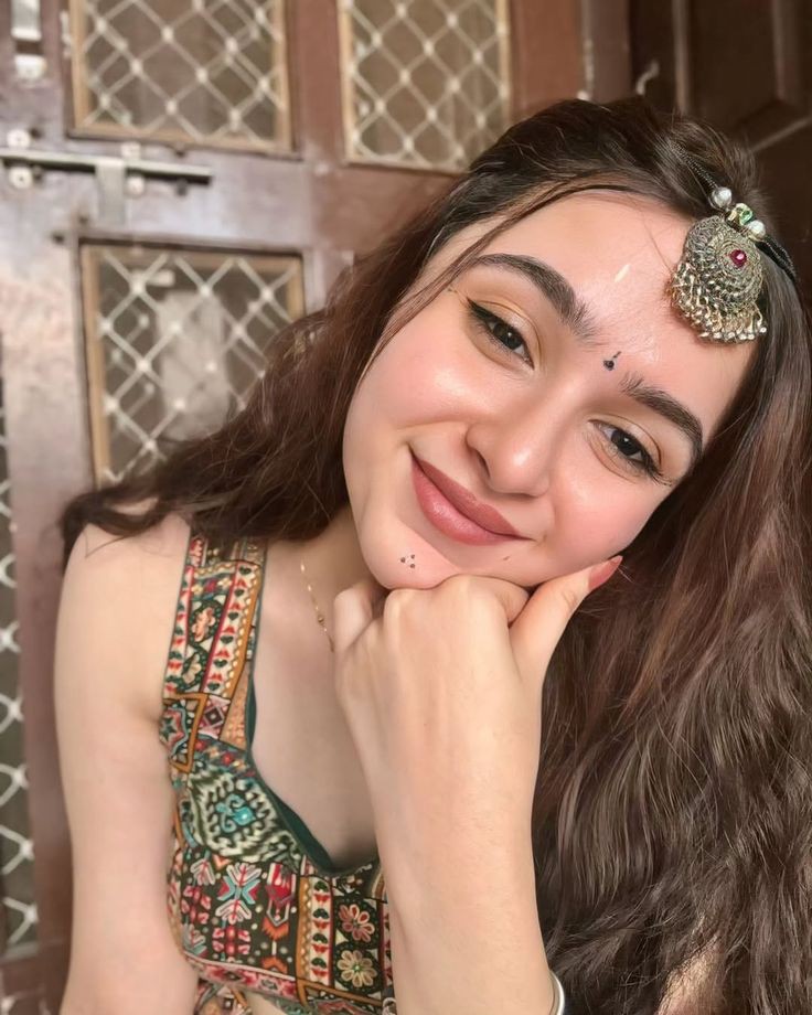 beautiful desi girl photo