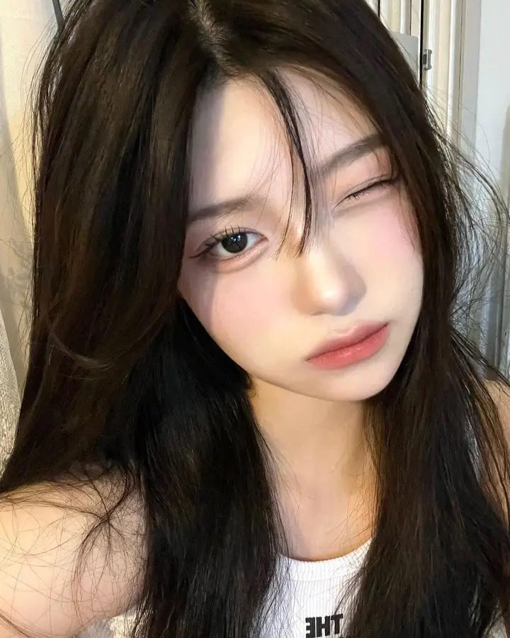 beautiful-korean-girl-dp-download