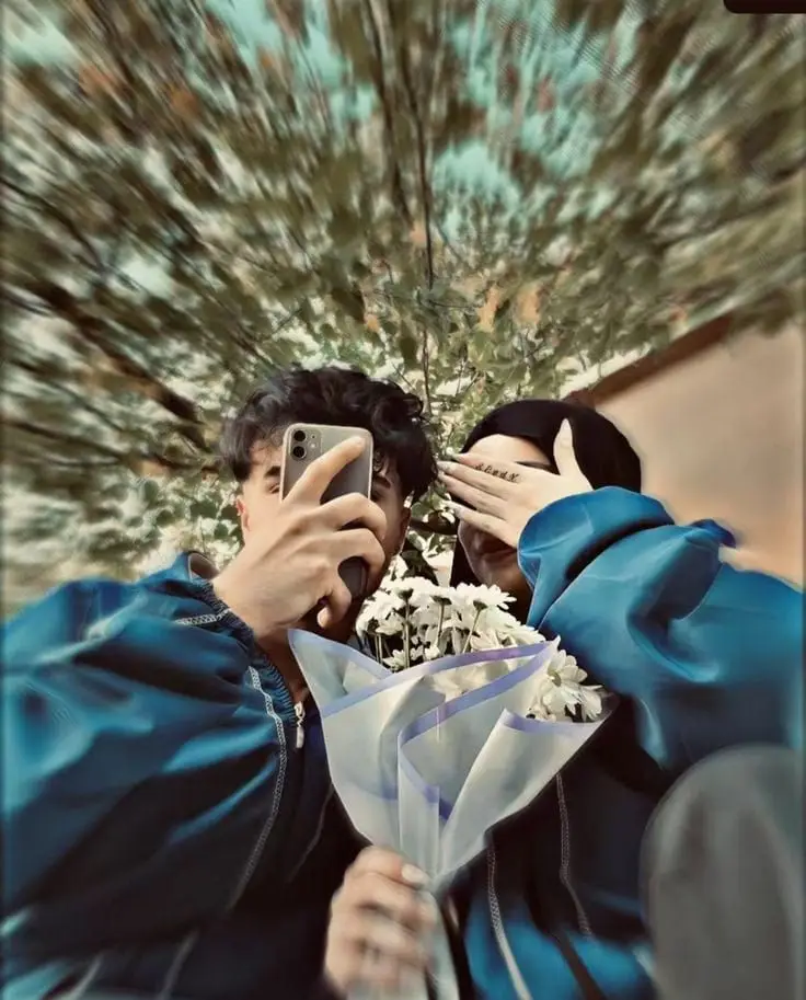 boy-girl-hand-pic-love-dp-for-instagram