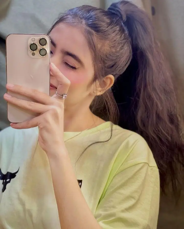 cool-attitude-girls-dp