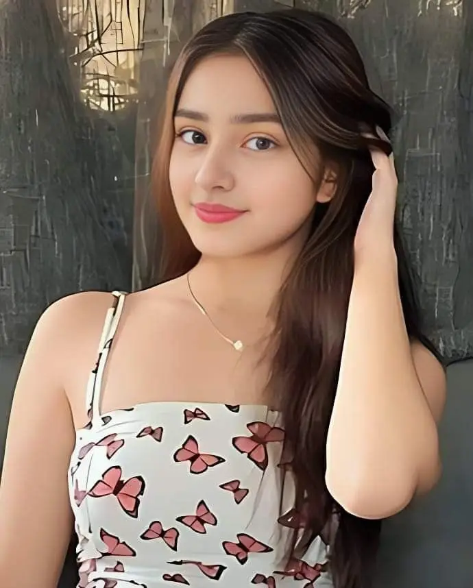 cute-girl-hand-mehndi-pic-simple-and-beautiful