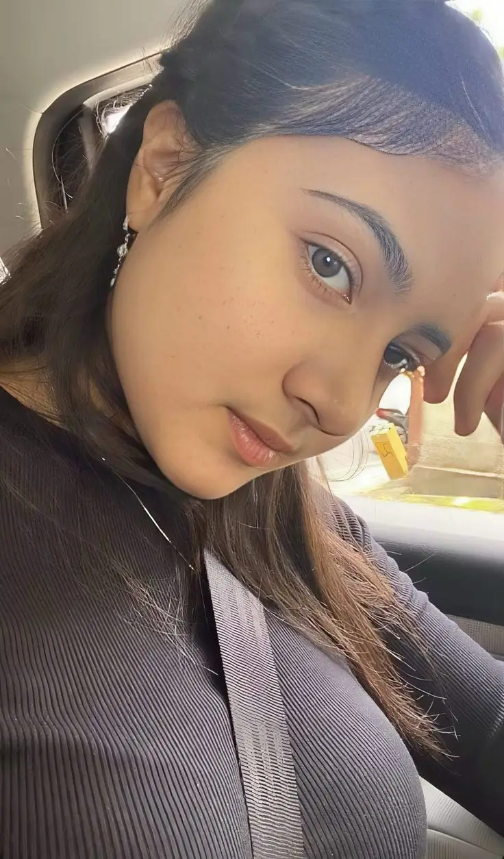 cute-simple-girl-pics