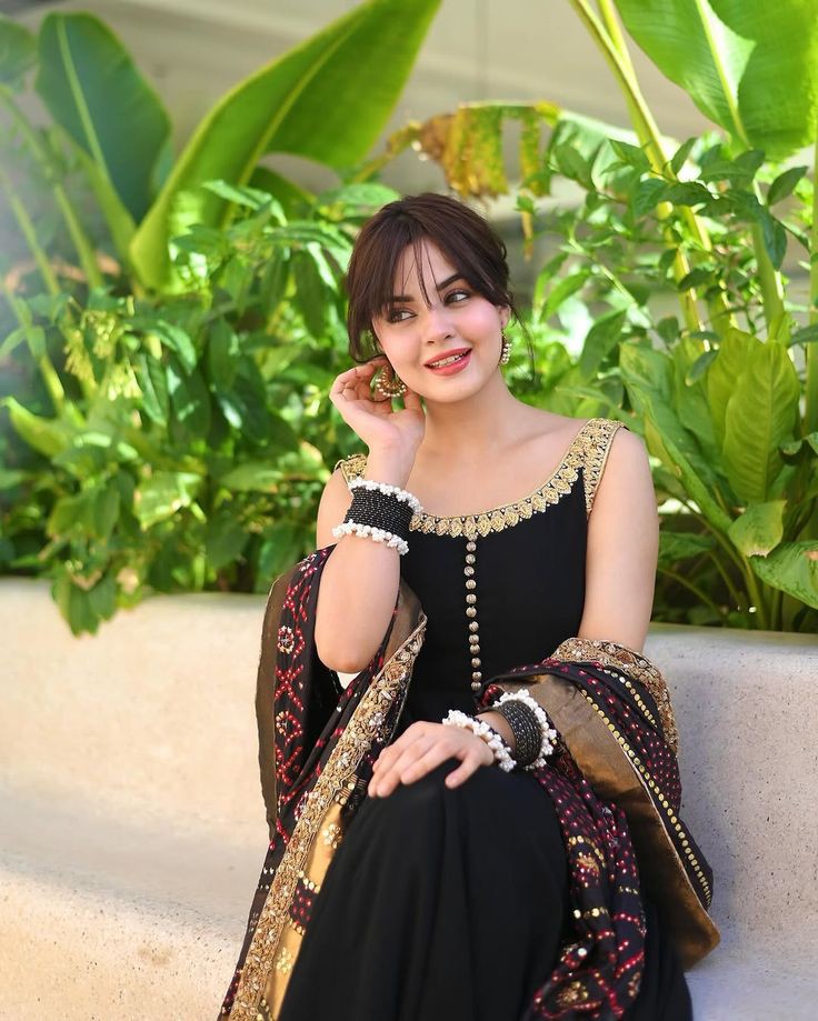 cute-single-girl-dp-for-instagram