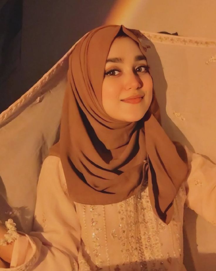 dp for girls muslim love cartoon