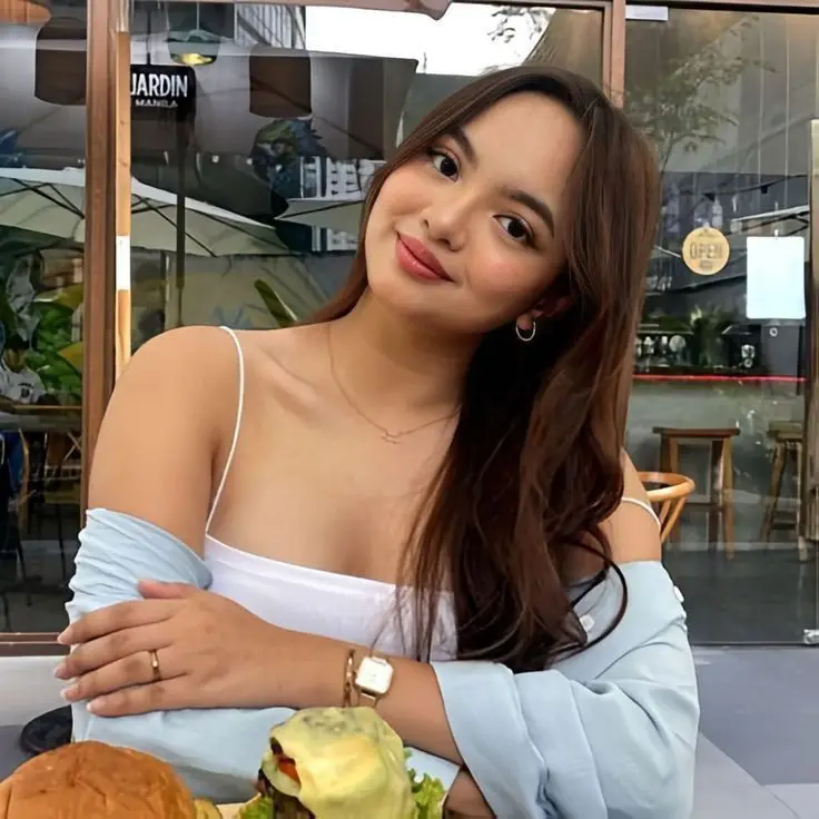 hidden-face-cute-simple-girl-pic