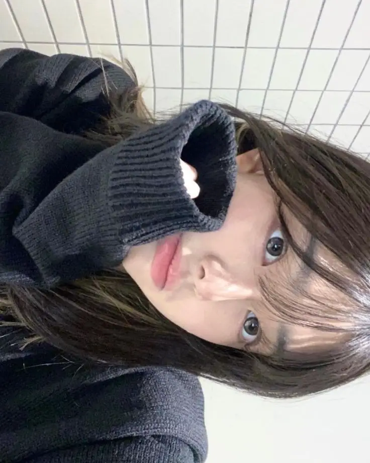 korean-girl-cute-dp-for-instagram