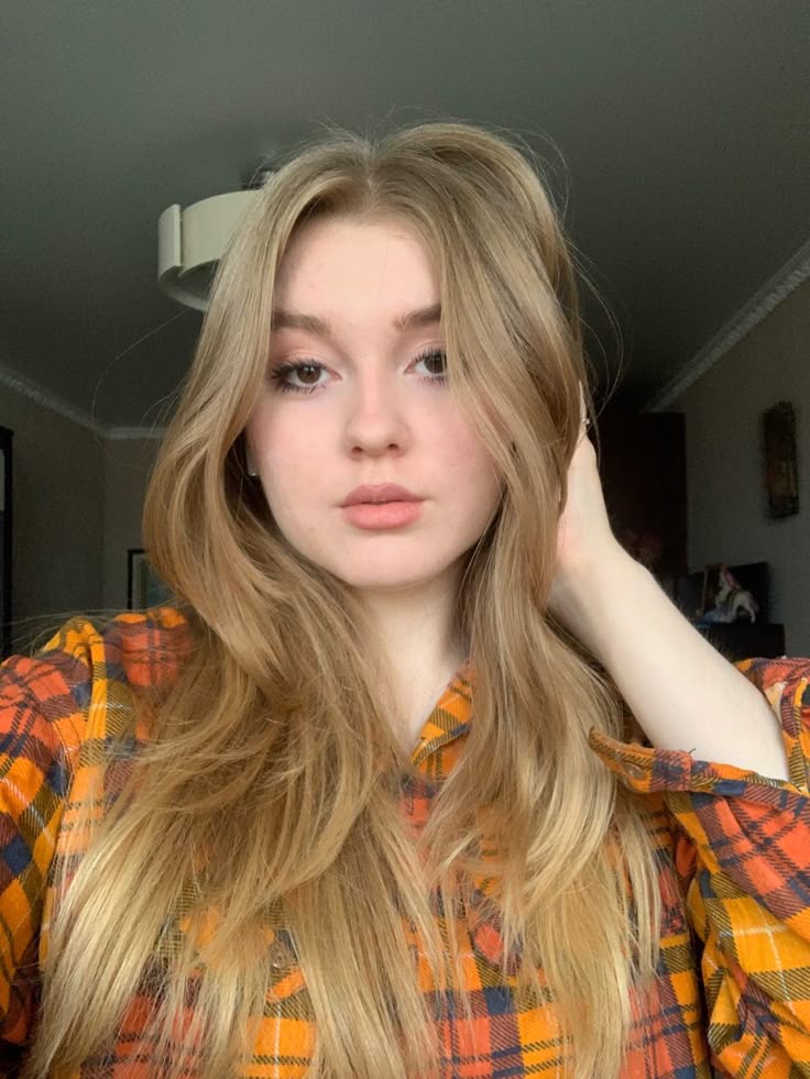 ladki ka photo achcha sa