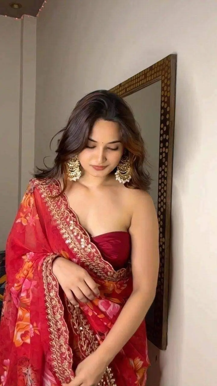 ladki-ki-dp-acchi-si-girl