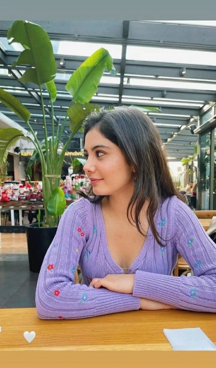 ladki-ki-photo-acche-se