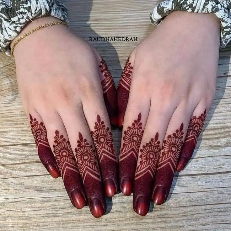 modern-back-hand-mehndi-design-dulhan