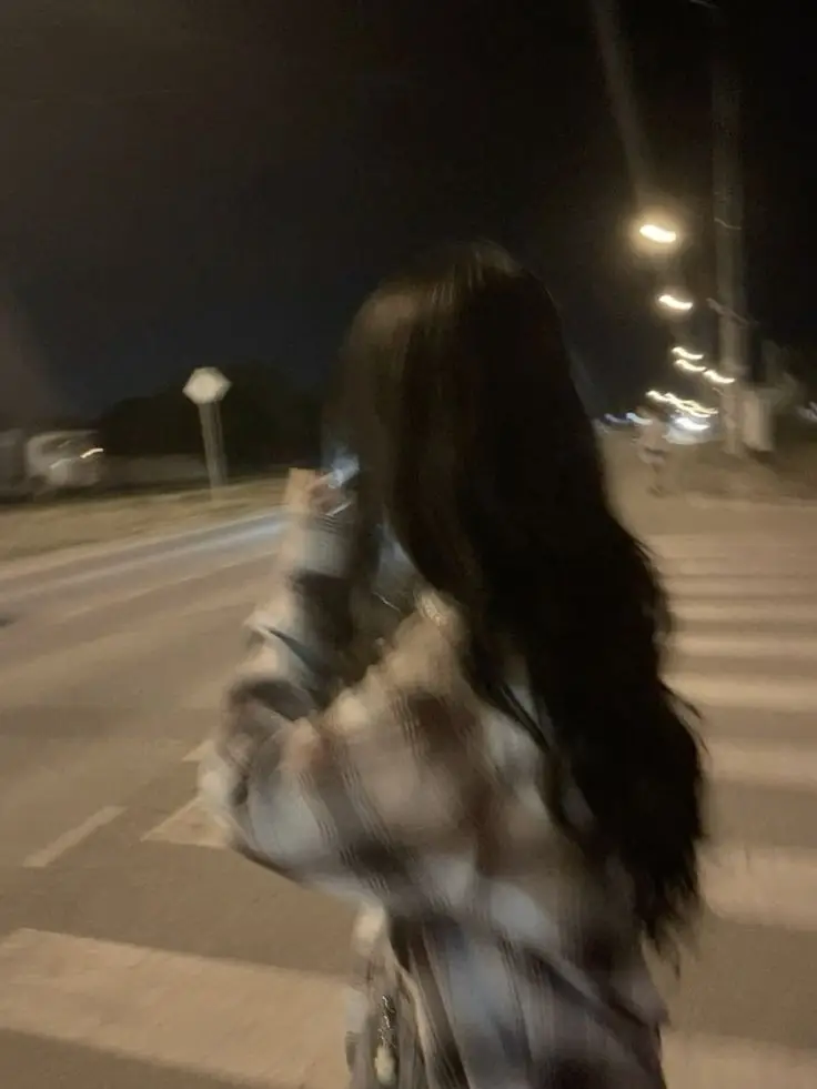 sad-girl-dp-attitude