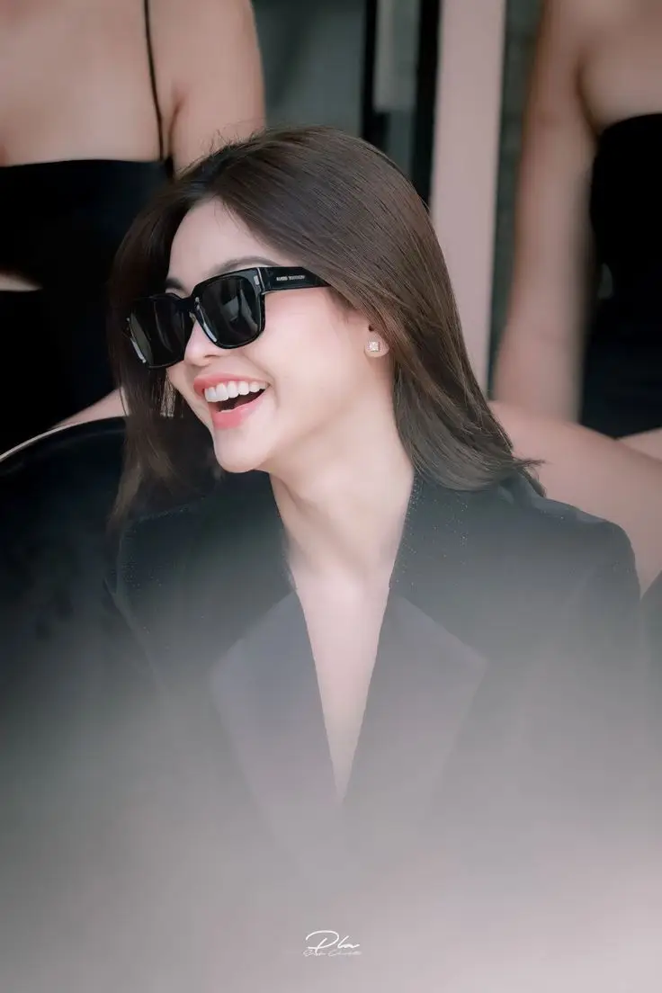 simple-cute-girl-pic-cartoon-full-hd