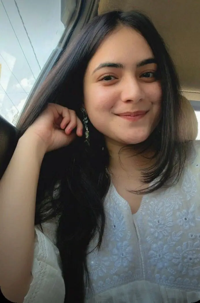 single-girl-dp-cartoon-for-instagram-in-english