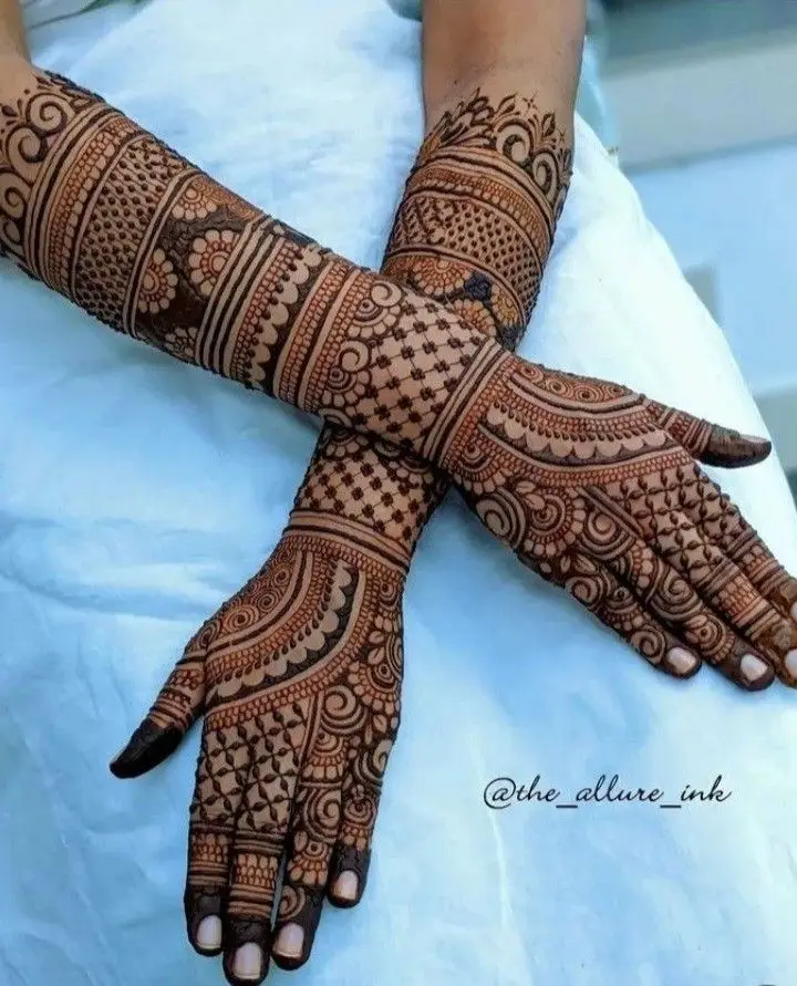stylish-back-hand-mehndi-designs-bridal-simple-and-beautiful