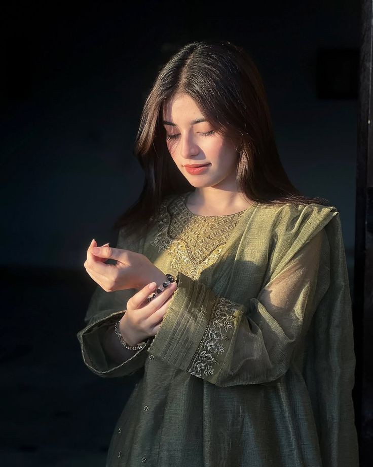 stylish-dp-for-girls