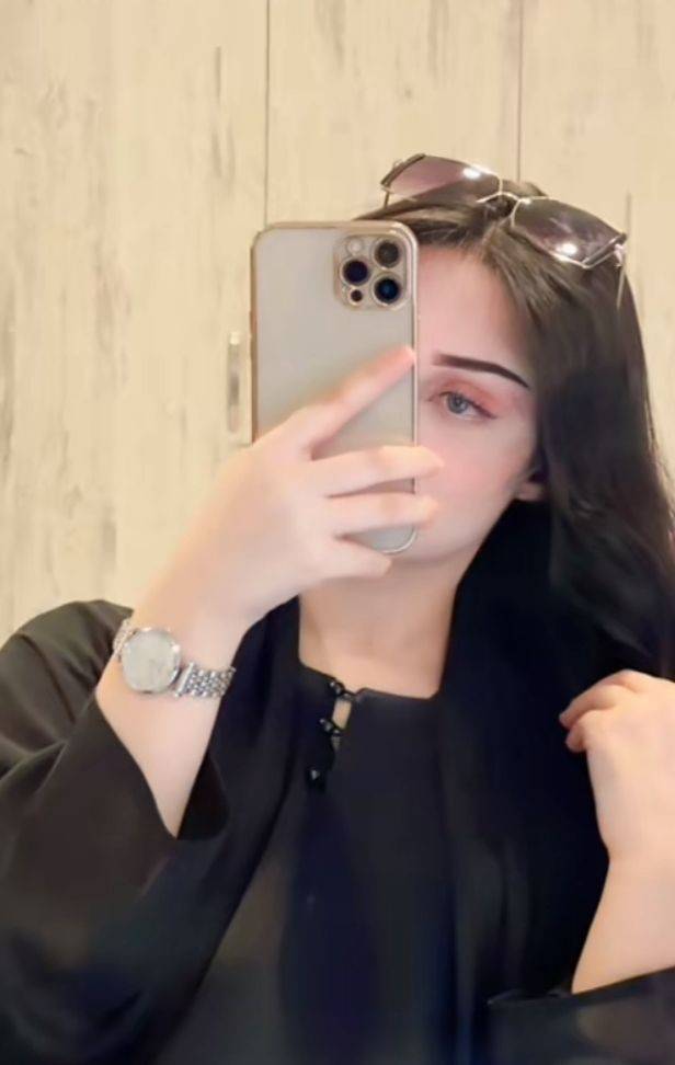 stylsih-cover-pics-for-girls